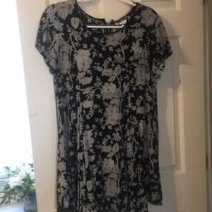 Short sleeved, black and white floral dress
